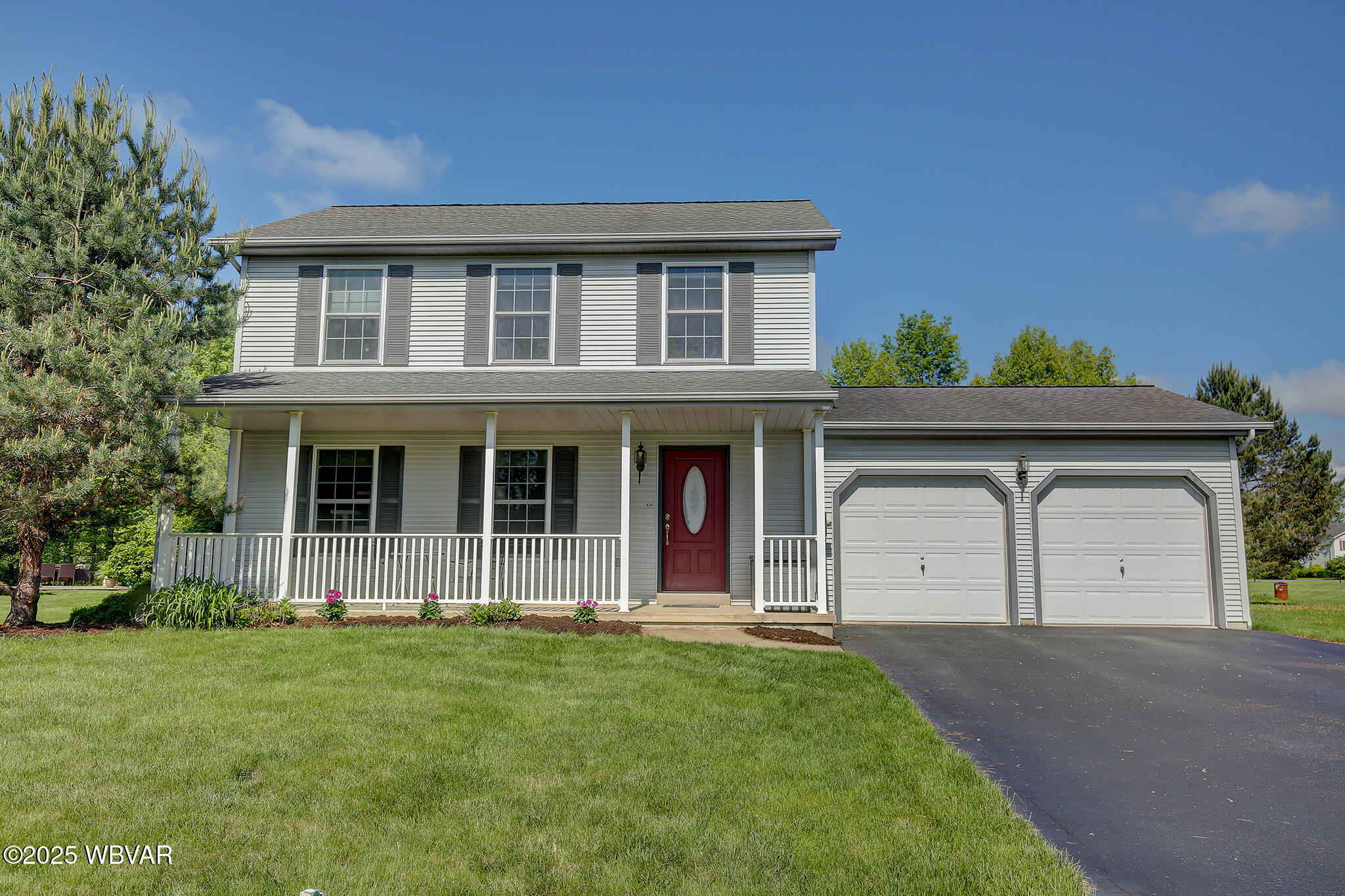 Lewisburg, Pennsylvania 17837, United States, 3 Bedrooms Bedrooms, ,3 BathroomsBathrooms,Residential,Contingent,126623