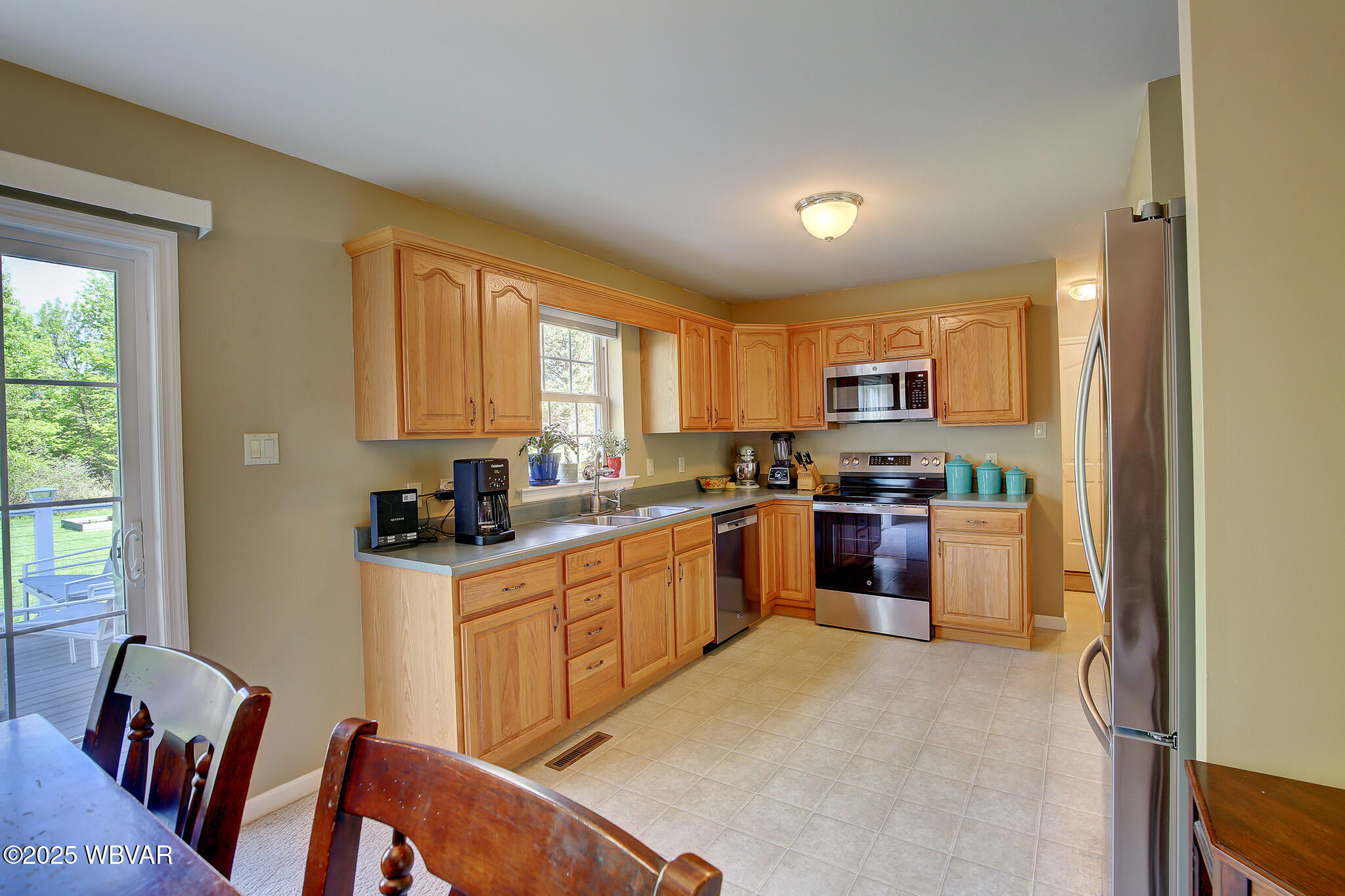 Lewisburg, Pennsylvania 17837, United States, 3 Bedrooms Bedrooms, ,3 BathroomsBathrooms,Residential,Contingent,126623