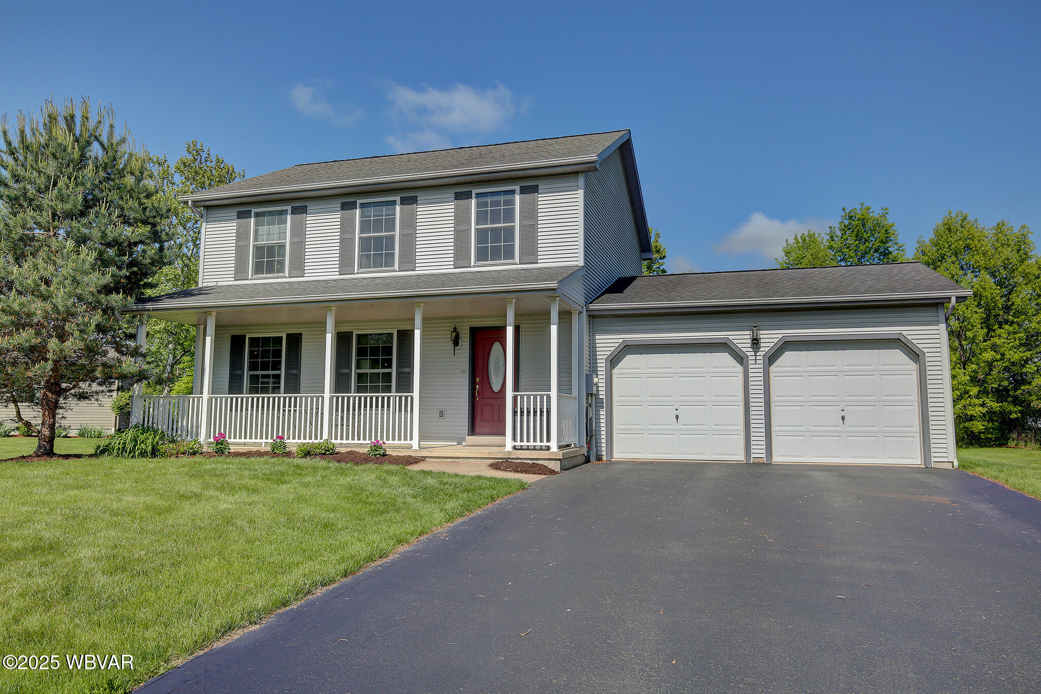 Lewisburg, Pennsylvania 17837, United States, 3 Bedrooms Bedrooms, ,3 BathroomsBathrooms,Residential,Contingent,126623