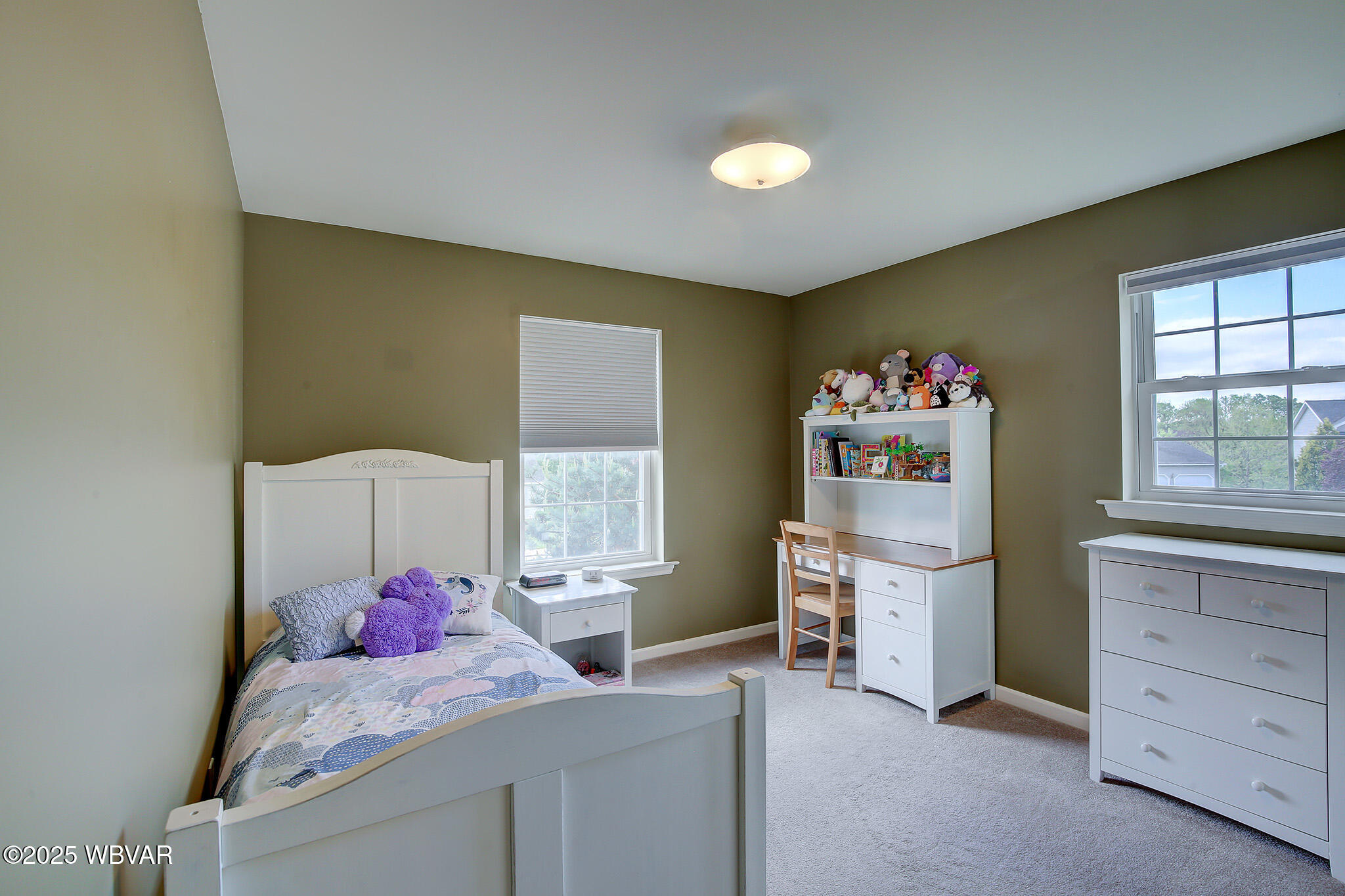 Lewisburg, Pennsylvania 17837, United States, 3 Bedrooms Bedrooms, ,3 BathroomsBathrooms,Residential,Contingent,126623