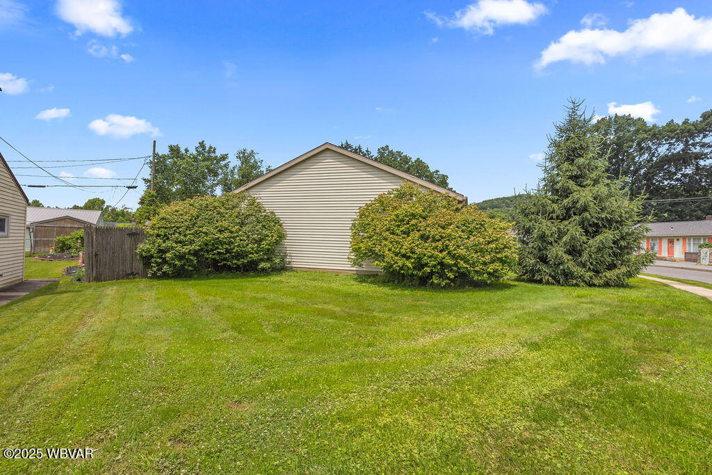 Williamsport, Pennsylvania 17701, United States, 3 Bedrooms Bedrooms, ,2 BathroomsBathrooms,Residential,Contingent,158239