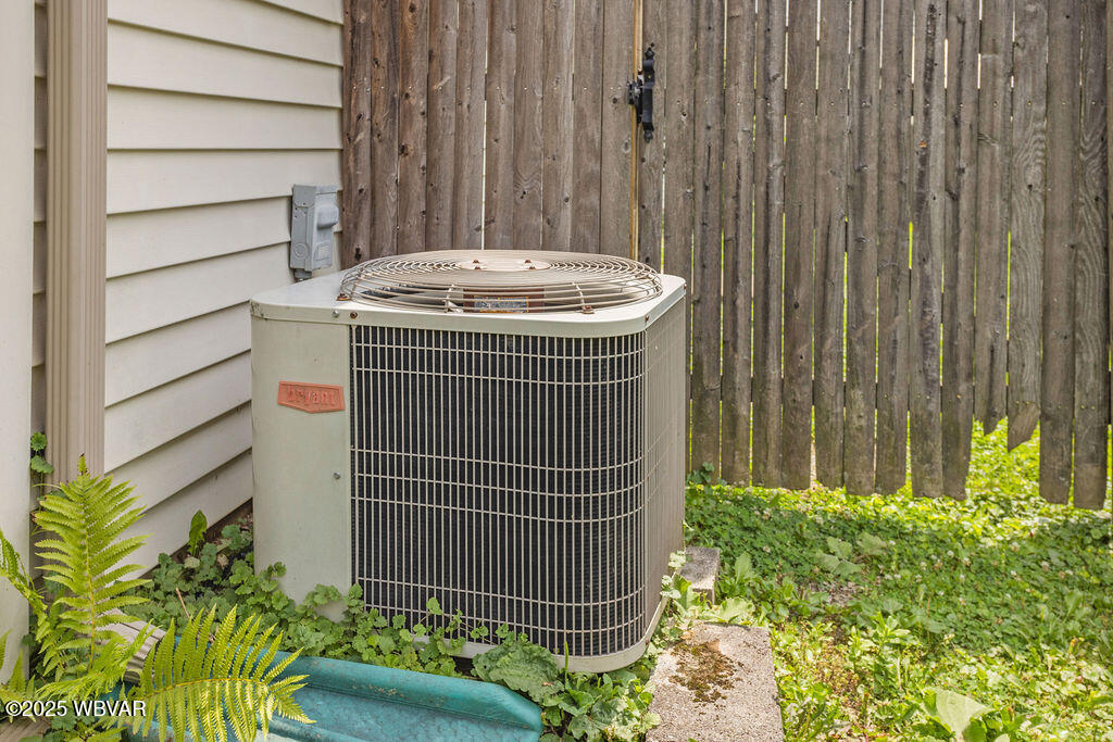 Williamsport, Pennsylvania 17701, United States, 3 Bedrooms Bedrooms, ,2 BathroomsBathrooms,Residential,Contingent,158239