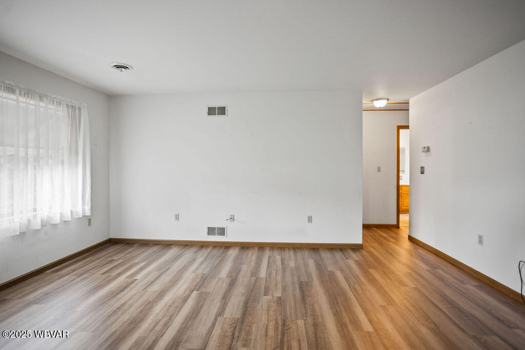 Williamsport, Pennsylvania 17701, United States, 3 Bedrooms Bedrooms, ,2 BathroomsBathrooms,Residential,Contingent,158239