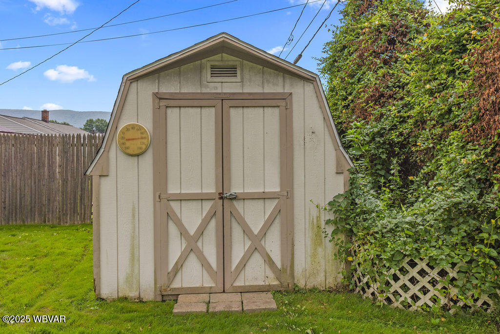 Williamsport, Pennsylvania 17701, United States, 3 Bedrooms Bedrooms, ,2 BathroomsBathrooms,Residential,Contingent,158239