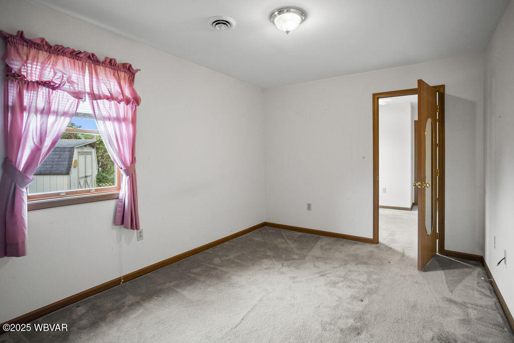 Williamsport, Pennsylvania 17701, United States, 3 Bedrooms Bedrooms, ,2 BathroomsBathrooms,Residential,Contingent,158239