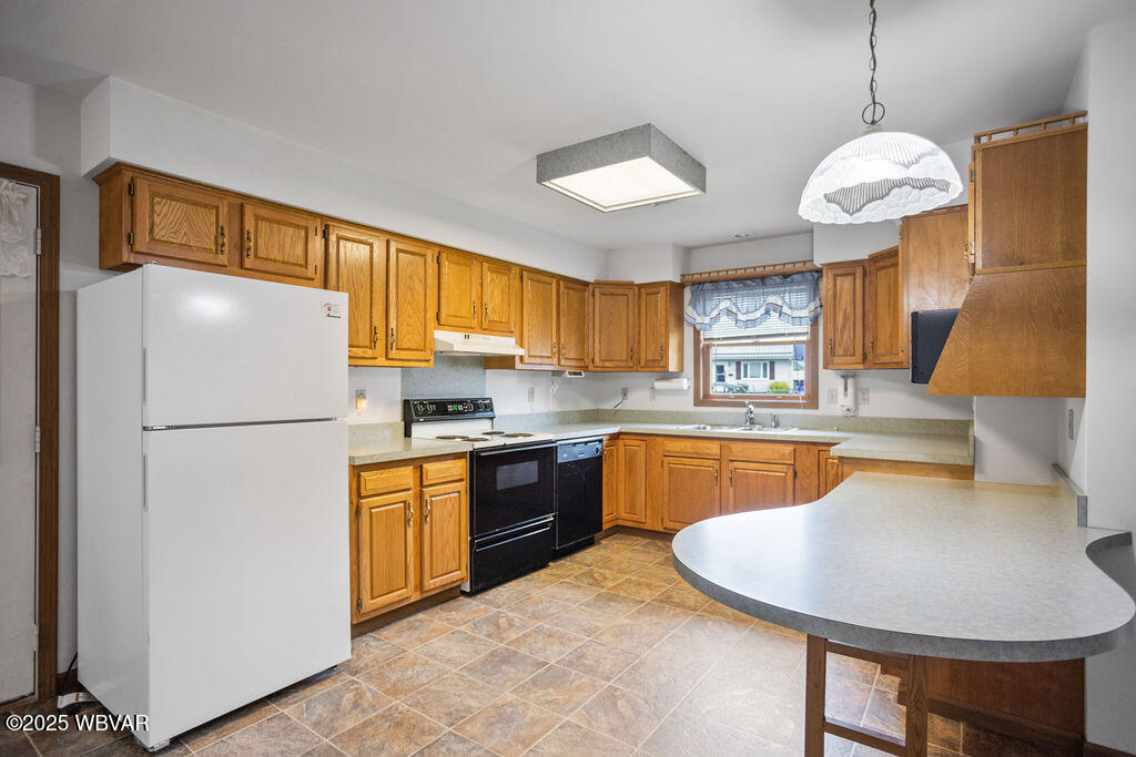 Williamsport, Pennsylvania 17701, United States, 3 Bedrooms Bedrooms, ,2 BathroomsBathrooms,Residential,Contingent,158239