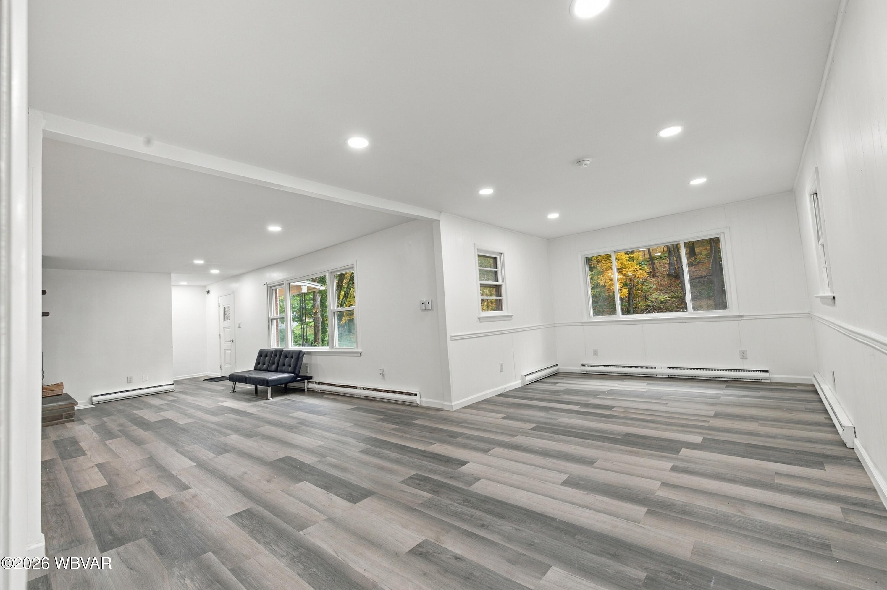 93 round hill road