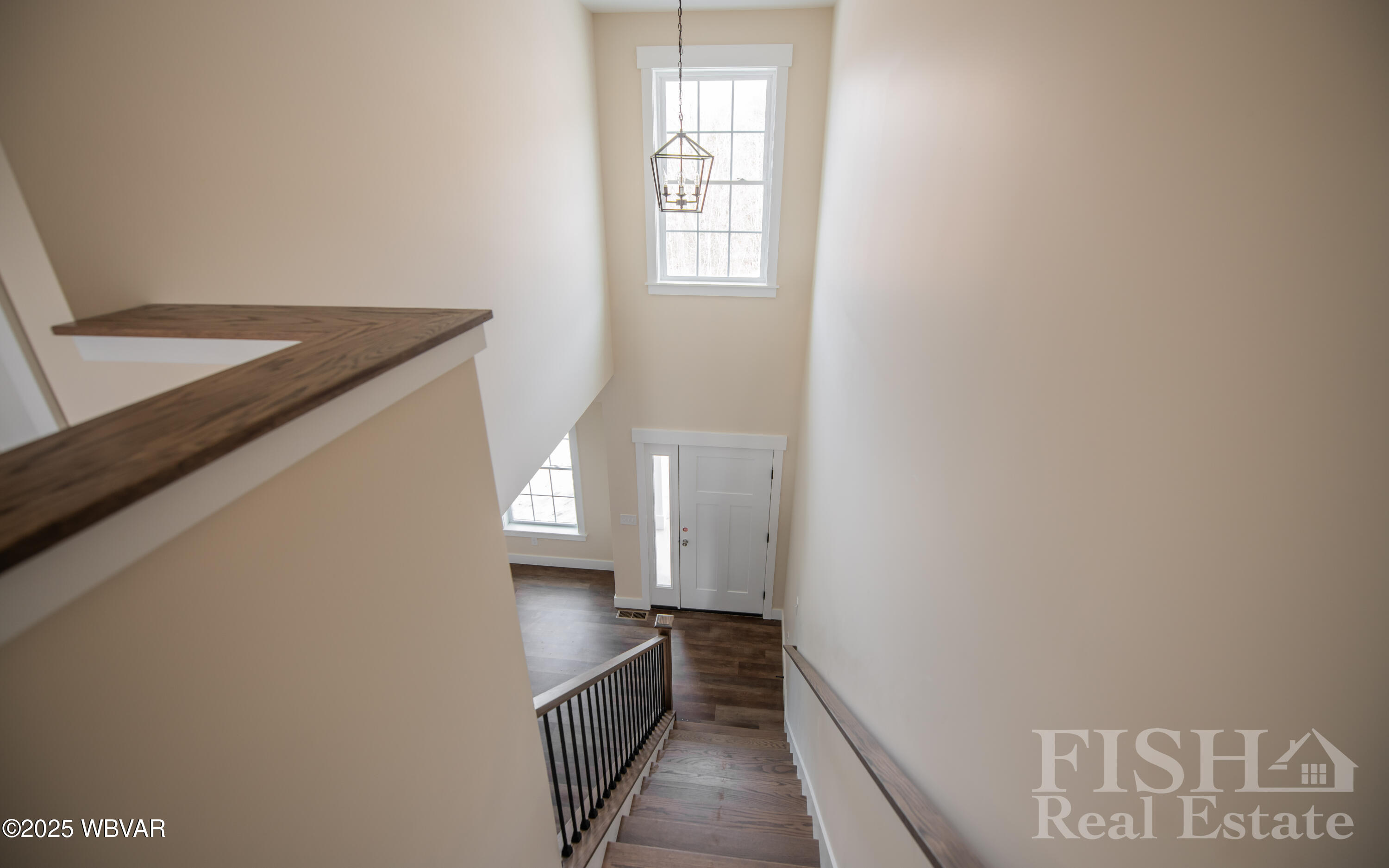 Properties 6 51 WISTERIA LANE