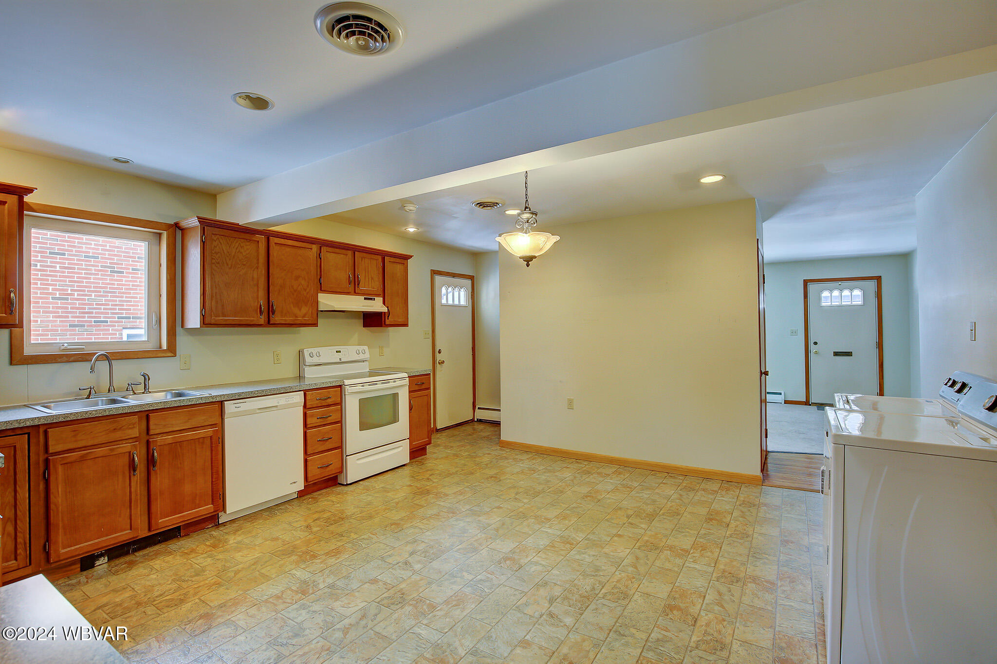 Lock Haven, Pennsylvania 17745, United States, 3 Bedrooms Bedrooms, ,2 BathroomsBathrooms,Residential,Pending,27754