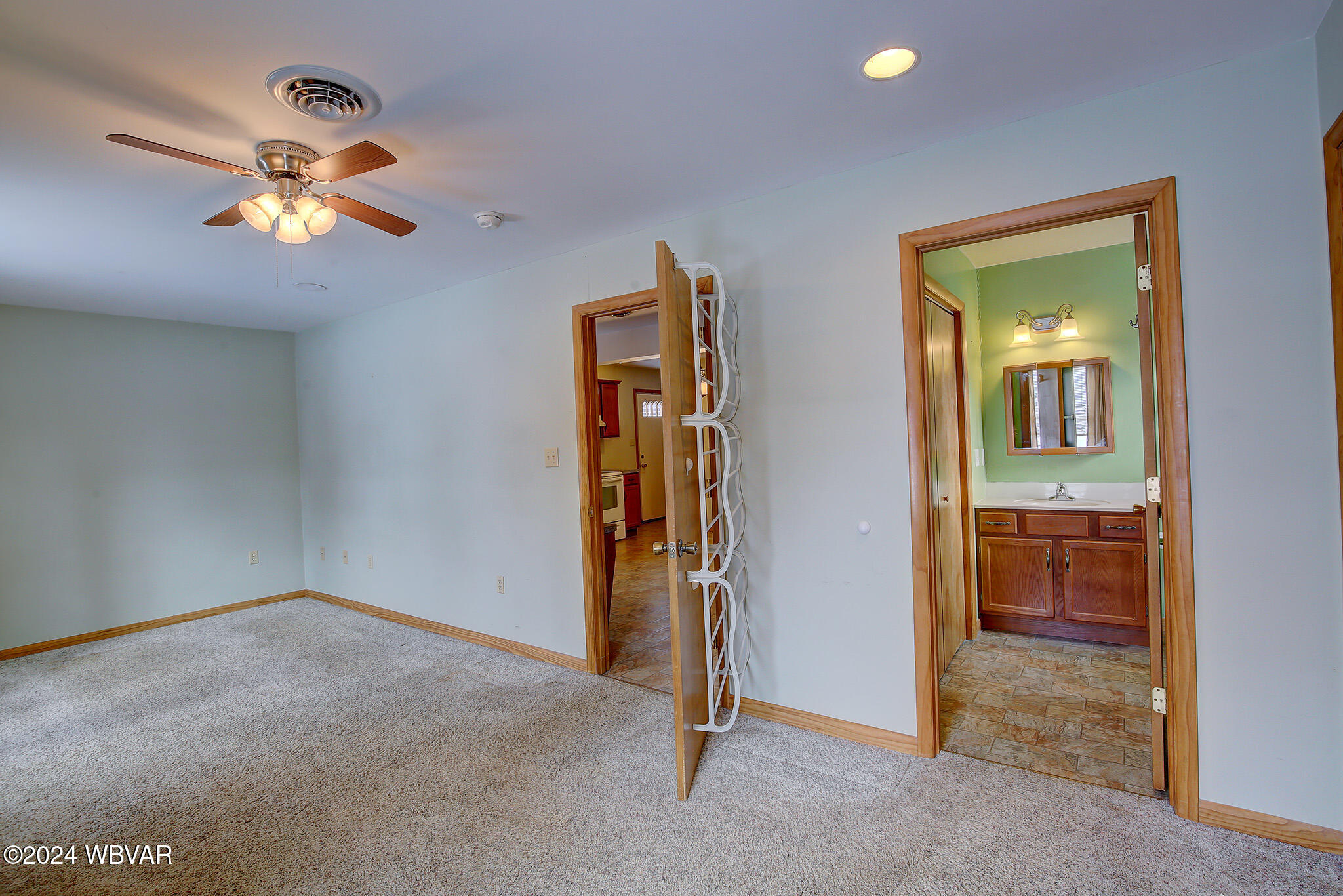 Lock Haven, Pennsylvania 17745, United States, 3 Bedrooms Bedrooms, ,2 BathroomsBathrooms,Residential,Pending,27754