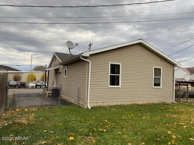 Lock Haven, Pennsylvania 17745, United States, 3 Bedrooms Bedrooms, ,2 BathroomsBathrooms,Residential,Pending,27754