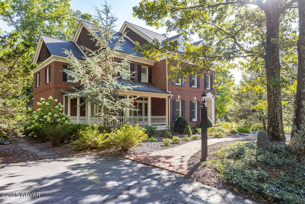 Properties 3 252 SHADY KNOLL ROAD