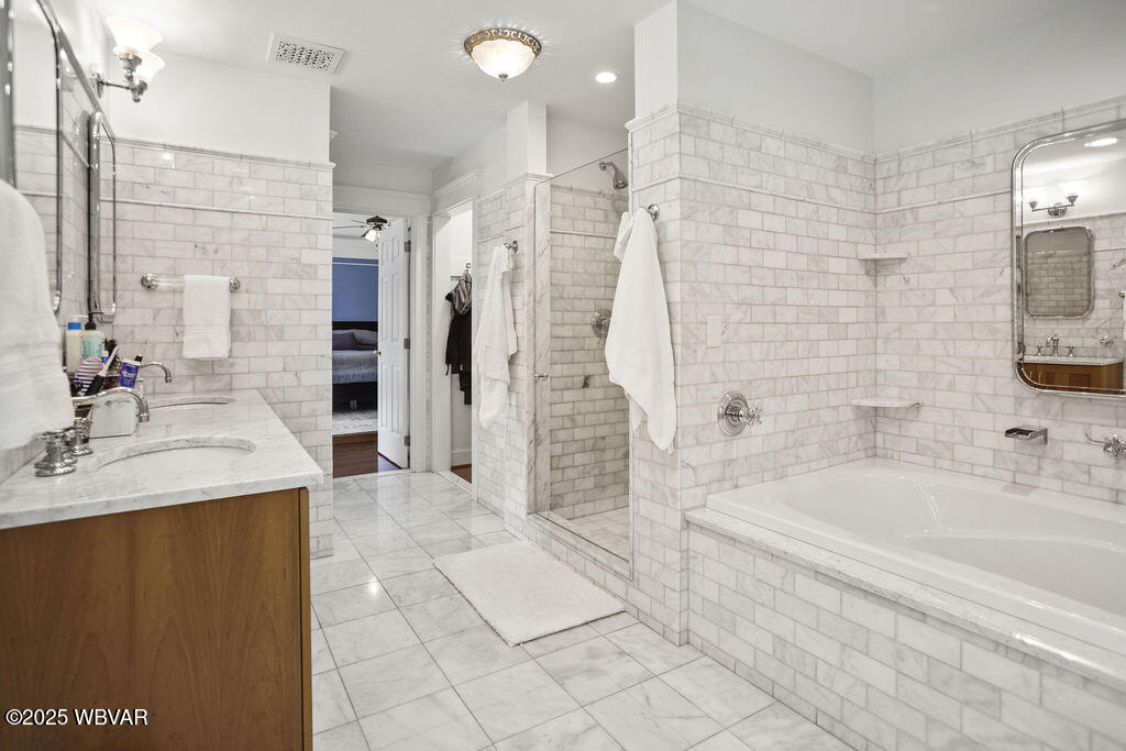 Montoursville, Pennsylvania 17754, United States, 5 Bedrooms Bedrooms, ,6 BathroomsBathrooms,Residential,Active,245089