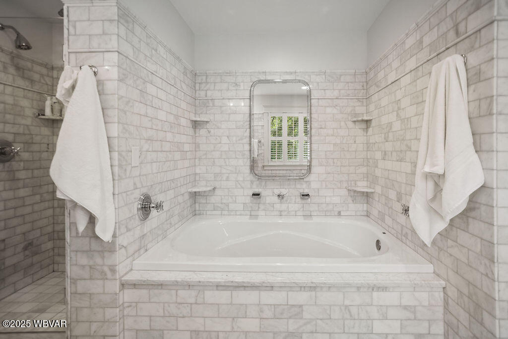 Montoursville, Pennsylvania 17754, United States, 5 Bedrooms Bedrooms, ,6 BathroomsBathrooms,Residential,Active,245089