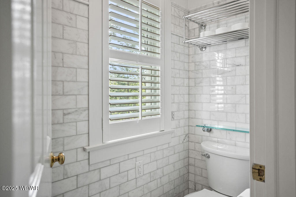 Montoursville, Pennsylvania 17754, United States, 5 Bedrooms Bedrooms, ,6 BathroomsBathrooms,Residential,Active,245089