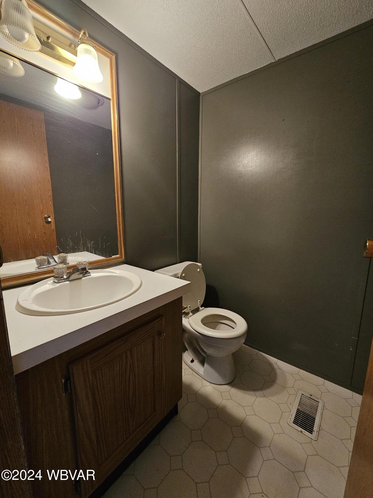 Jersey Shore, Pennsylvania 17740, United States, 3 Bedrooms Bedrooms, ,2 BathroomsBathrooms,Residential,Pending,54537