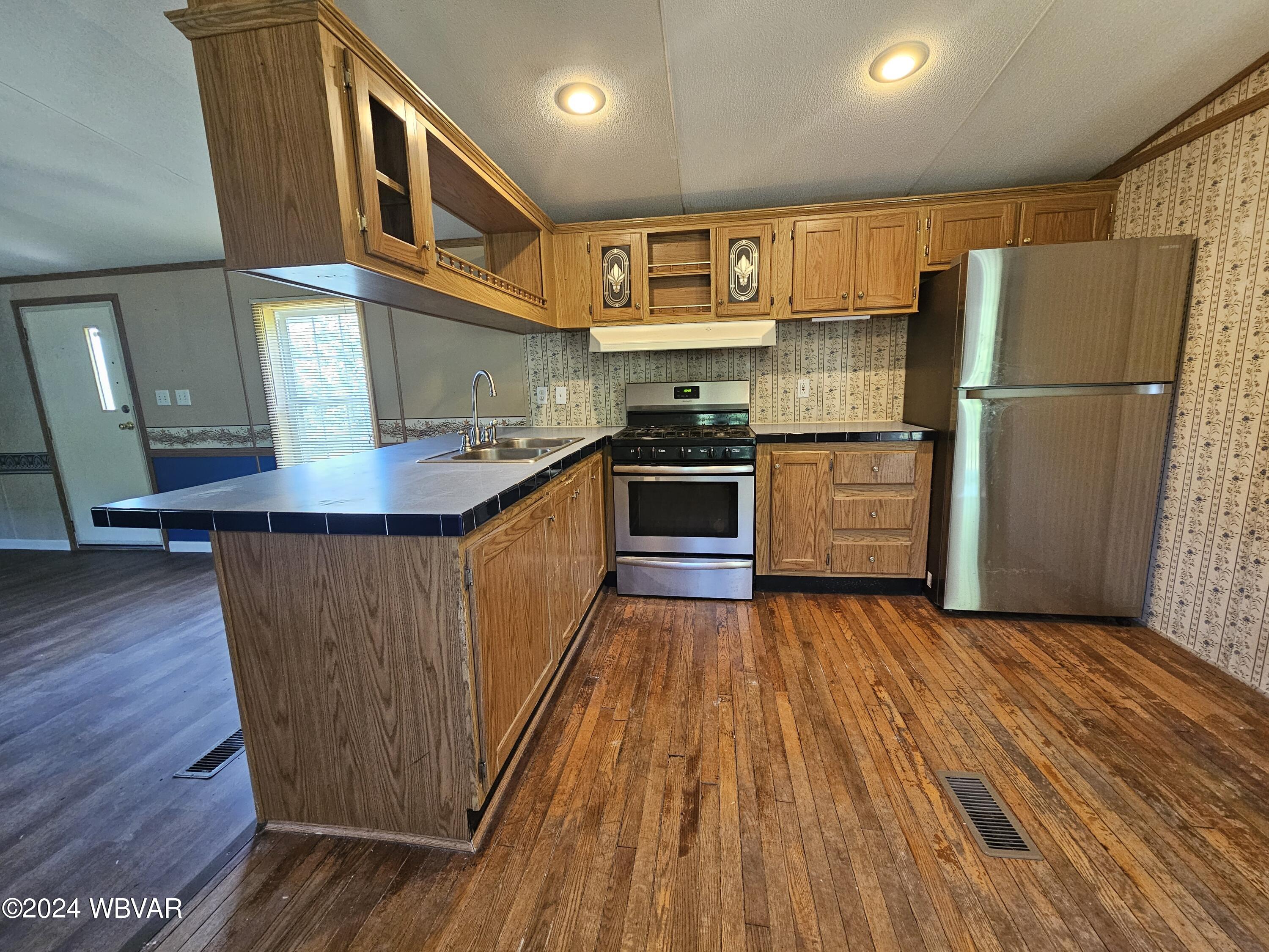 Jersey Shore, Pennsylvania 17740, United States, 3 Bedrooms Bedrooms, ,2 BathroomsBathrooms,Residential,Pending,54537