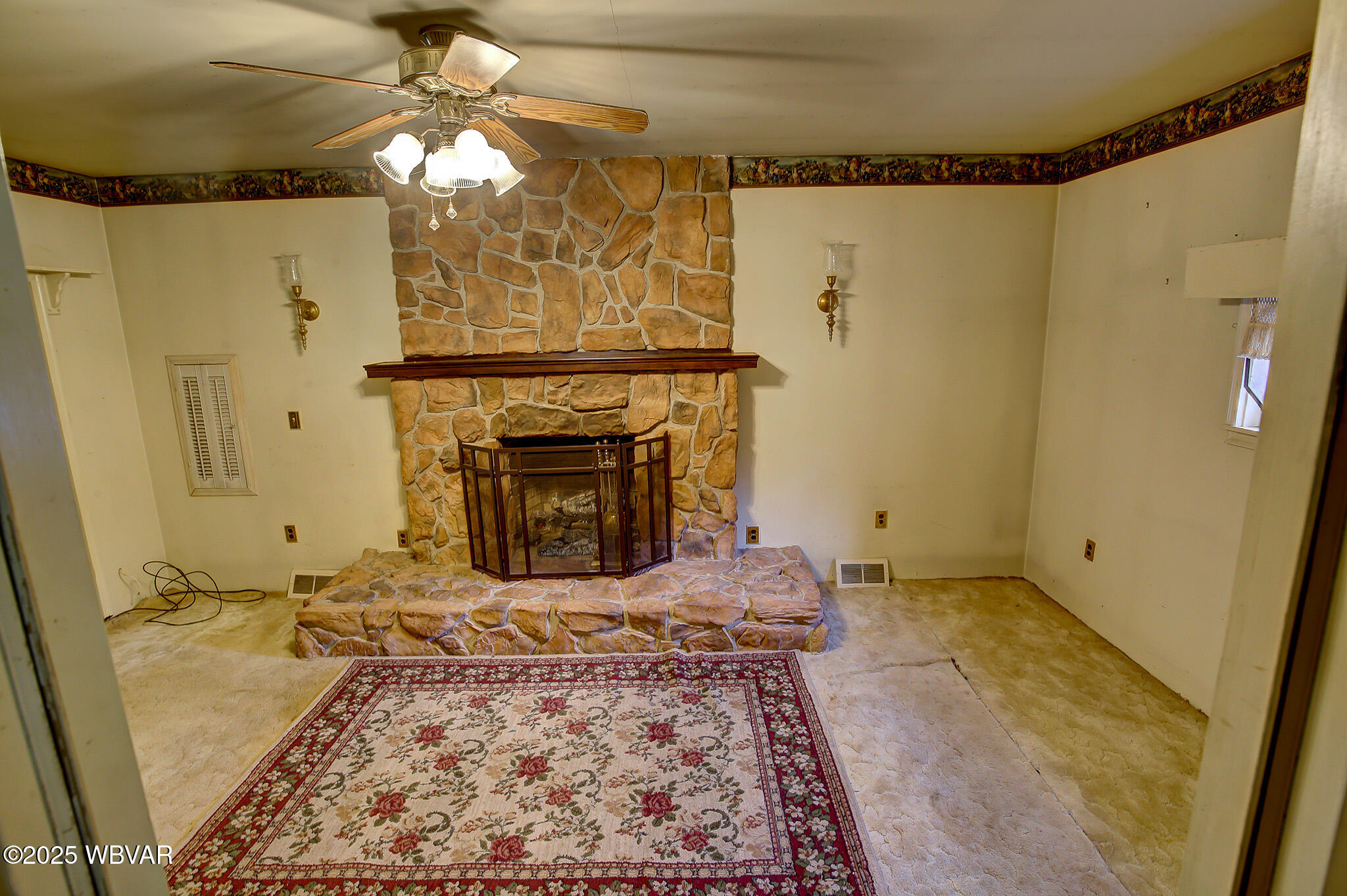 Cogan Station, Pennsylvania 17728, United States, 2 Bedrooms Bedrooms, ,1 BathroomBathrooms,Residential,Pending,84870