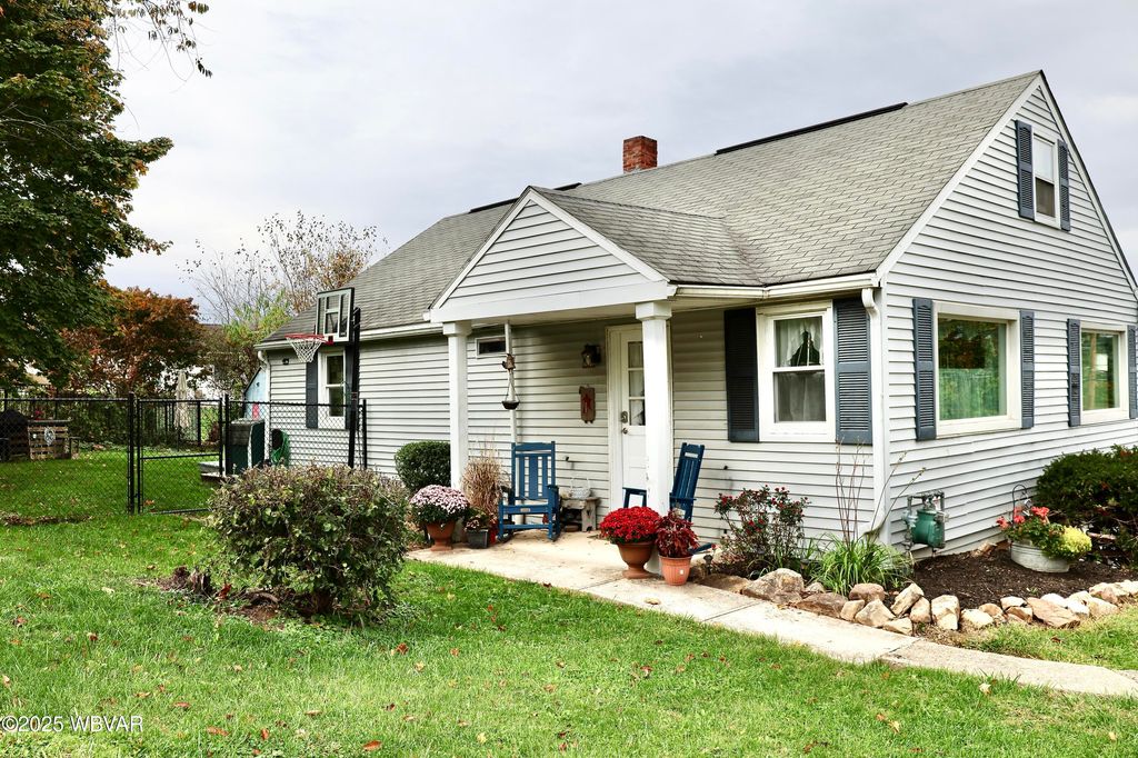 Photo of 412 CHARLOTTE AVENUE, South Williamsport, PA 17702 (MLS # WB-102701)