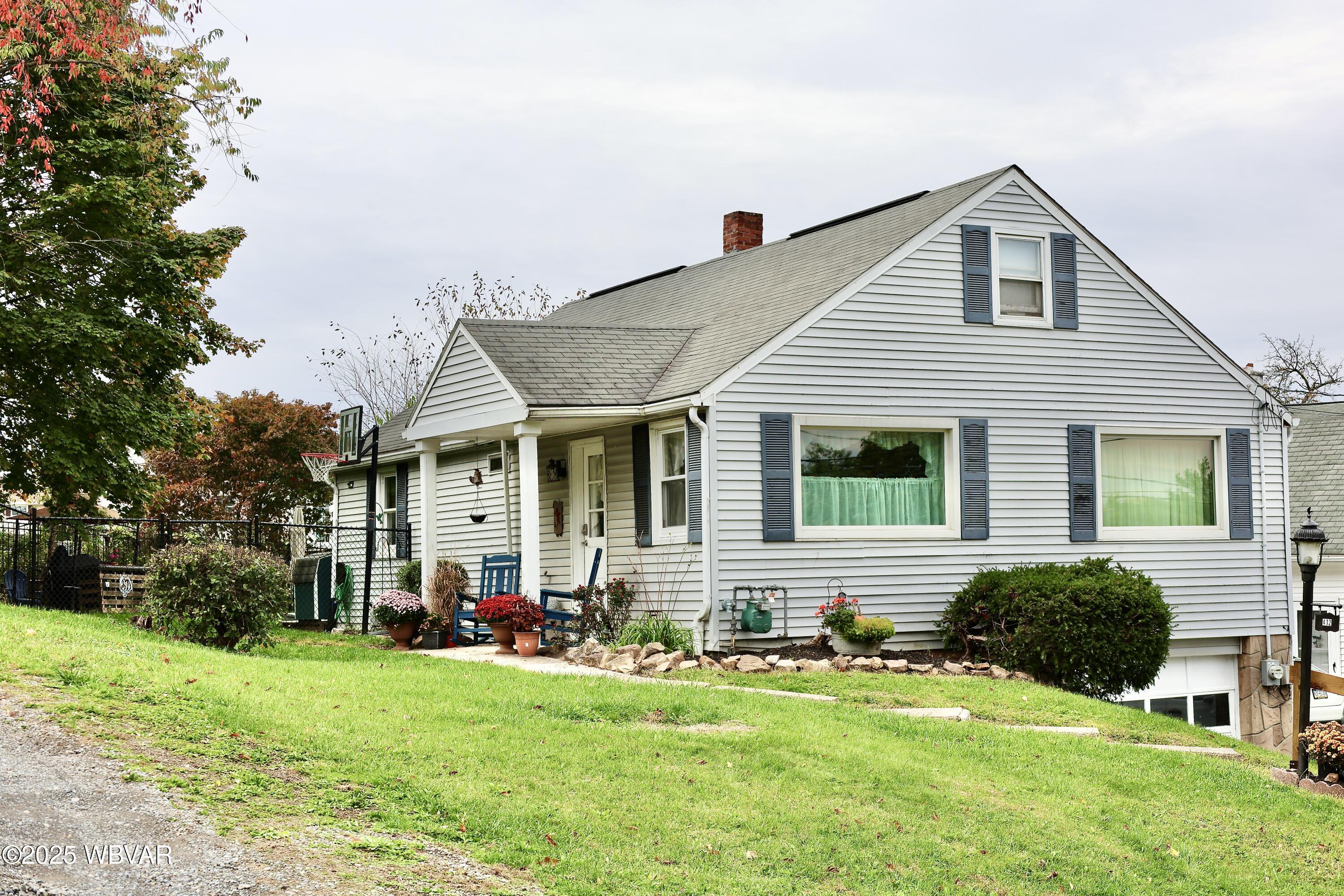 Properties 3 412 CHARLOTTE AVENUE