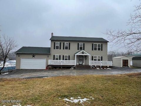 Properties 137 48 IVY LANE Montgomery PA 17752