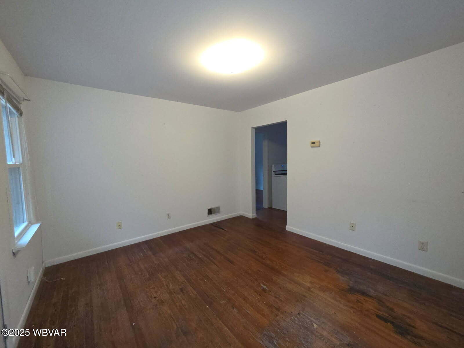 Properties 6 390 VALLEY STREET