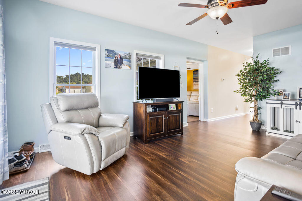 Hughesville, Pennsylvania 17737, United States, 4 Bedrooms Bedrooms, ,3 BathroomsBathrooms,Residential,Pending,184029