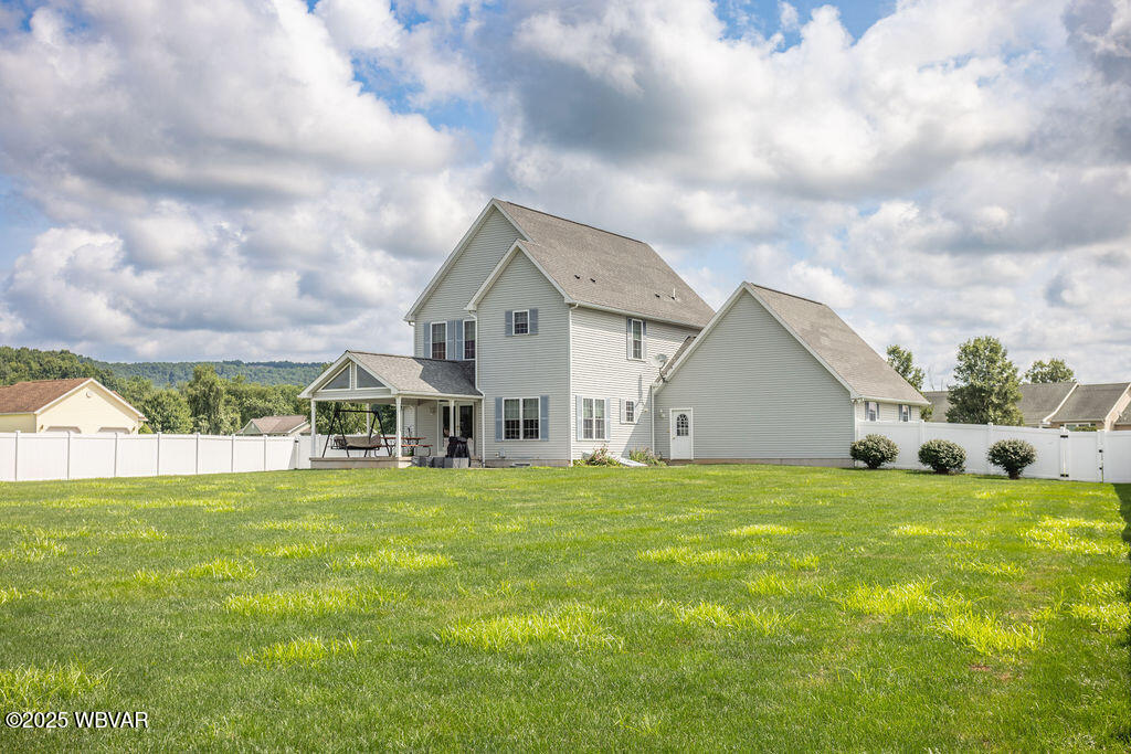 Hughesville, Pennsylvania 17737, United States, 4 Bedrooms Bedrooms, ,3 BathroomsBathrooms,Residential,Pending,184029