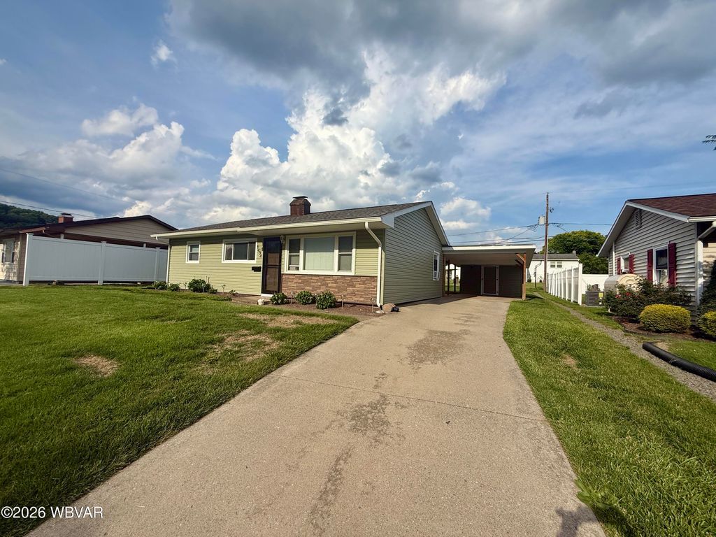 Photo of 1434 COUNTRY CLUB LANE, Williamsport, PA 17701 (MLS # WB-104135)