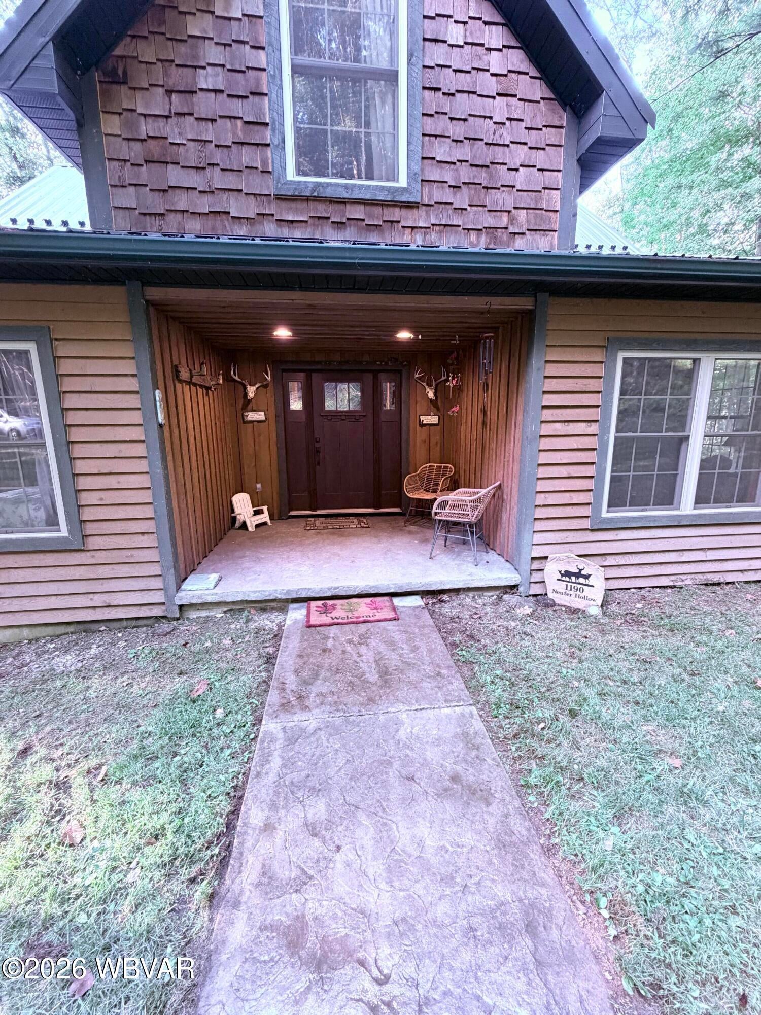 1190 neufer hollow road