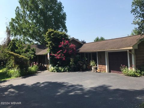 915 College Court, Lewisburg, PA 17837 - #: WB-100094