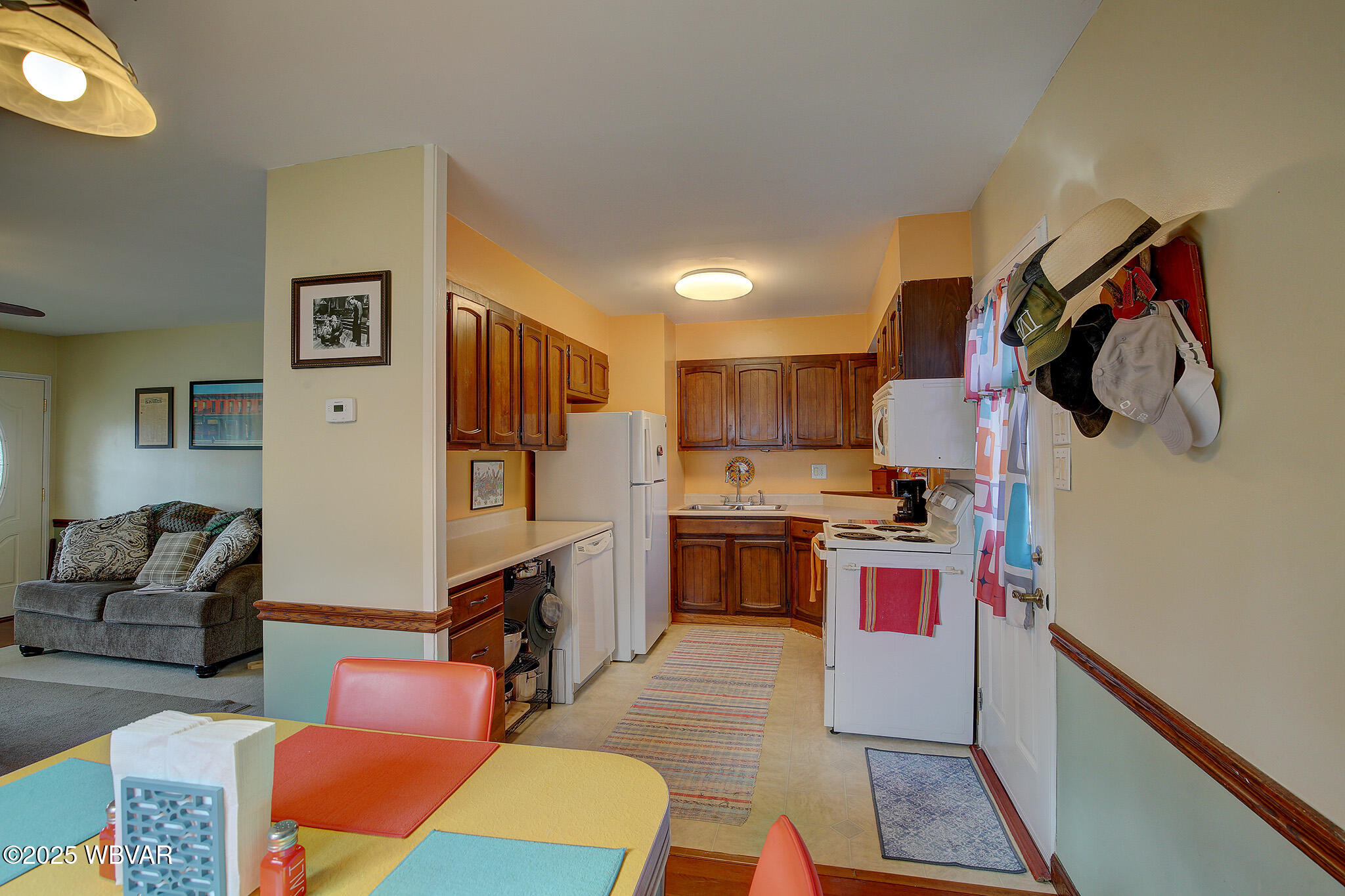 Williamsport, Pennsylvania 17701, United States, 3 Bedrooms Bedrooms, ,1 BathroomBathrooms,Residential,Contingent,213033