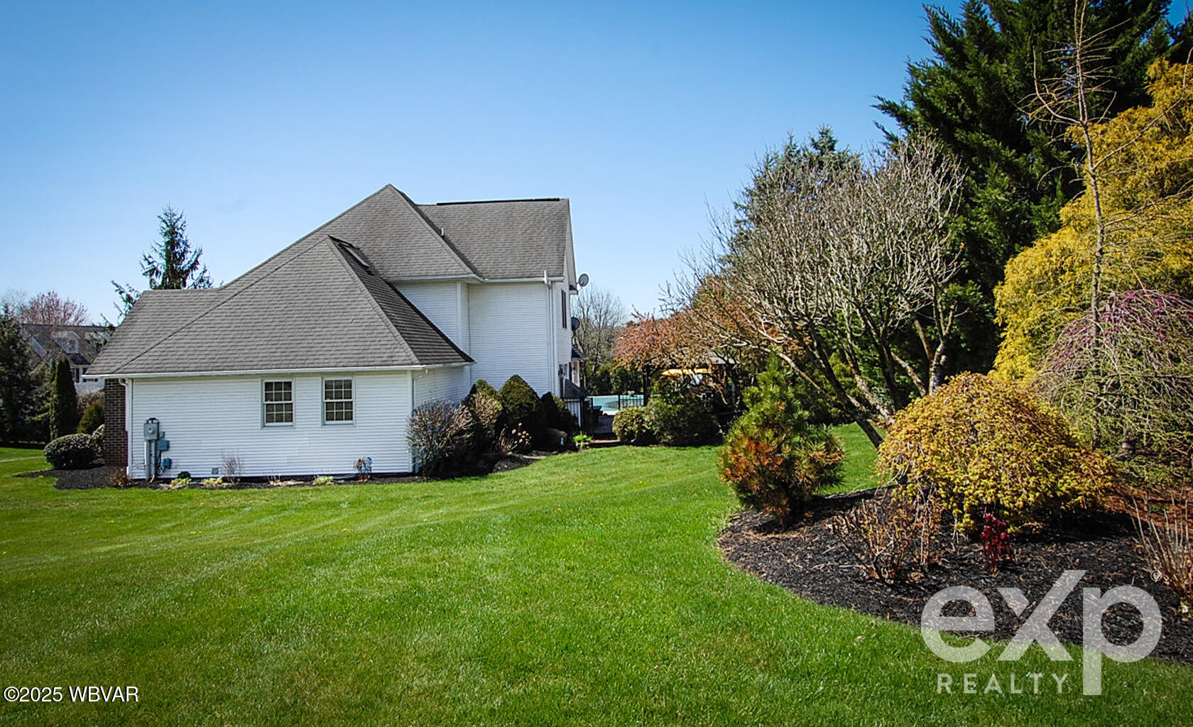 181 GOLFVIEW DRIVE
