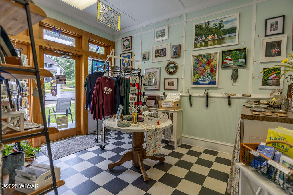 Eagles Mere, Pennsylvania 17731, United States, 3 Bedrooms Bedrooms, ,4 BathroomsBathrooms,Residential,Active,188900