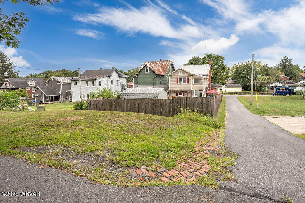 Watsontown, Pennsylvania 17777, United States, 4 Bedrooms Bedrooms, ,2 BathroomsBathrooms,Residential,Contingent,200921