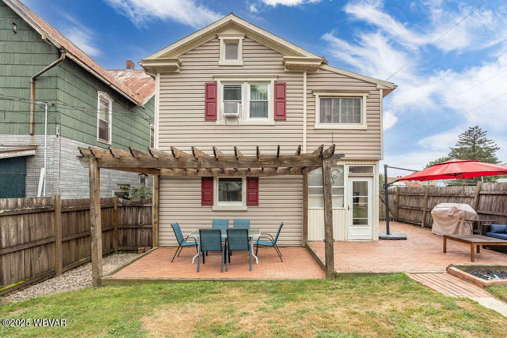 Watsontown, Pennsylvania 17777, United States, 4 Bedrooms Bedrooms, ,2 BathroomsBathrooms,Residential,Contingent,200921