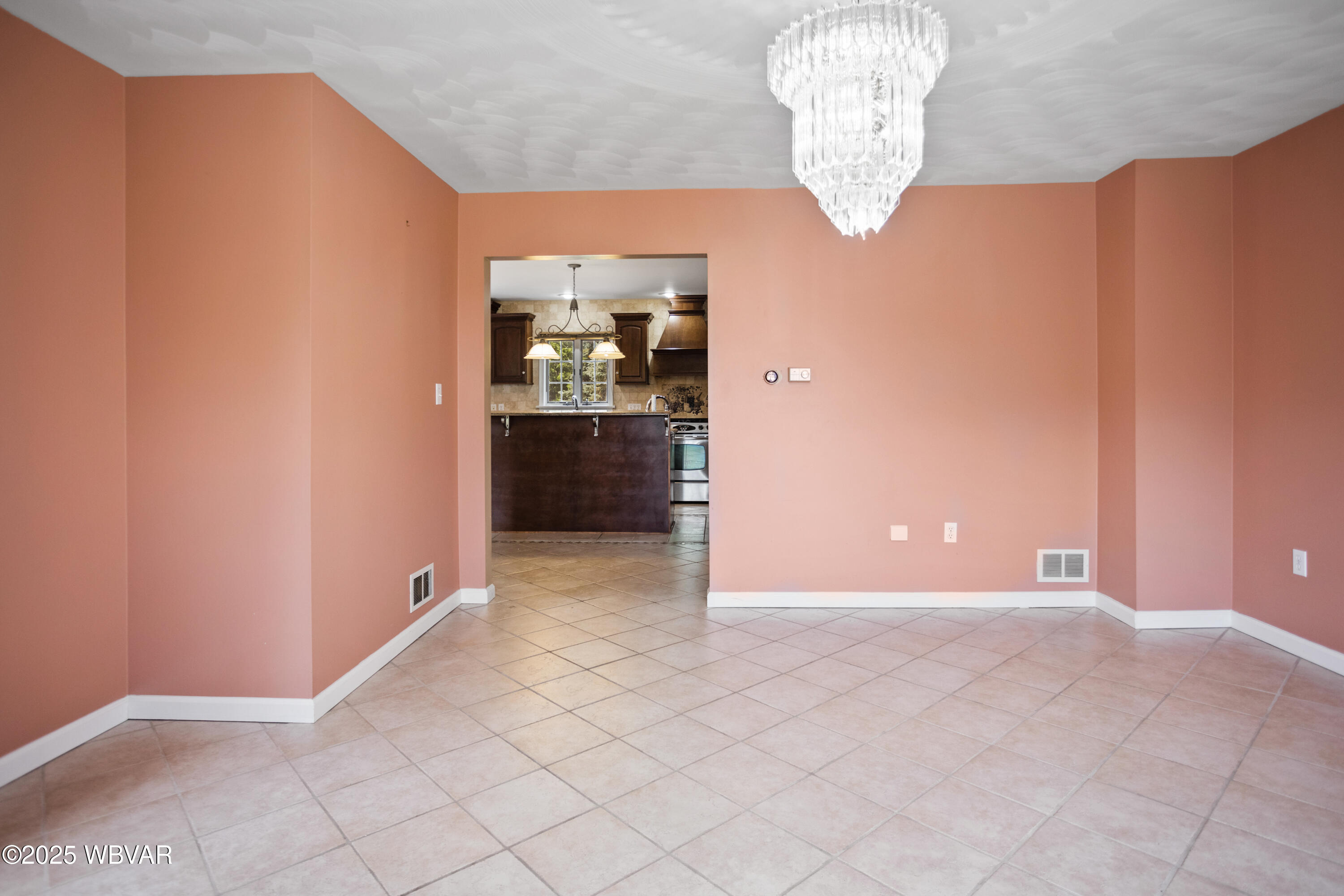 Williamsport, Pennsylvania 17701, United States, 4 Bedrooms Bedrooms, ,3 BathroomsBathrooms,Residential,Active,179104