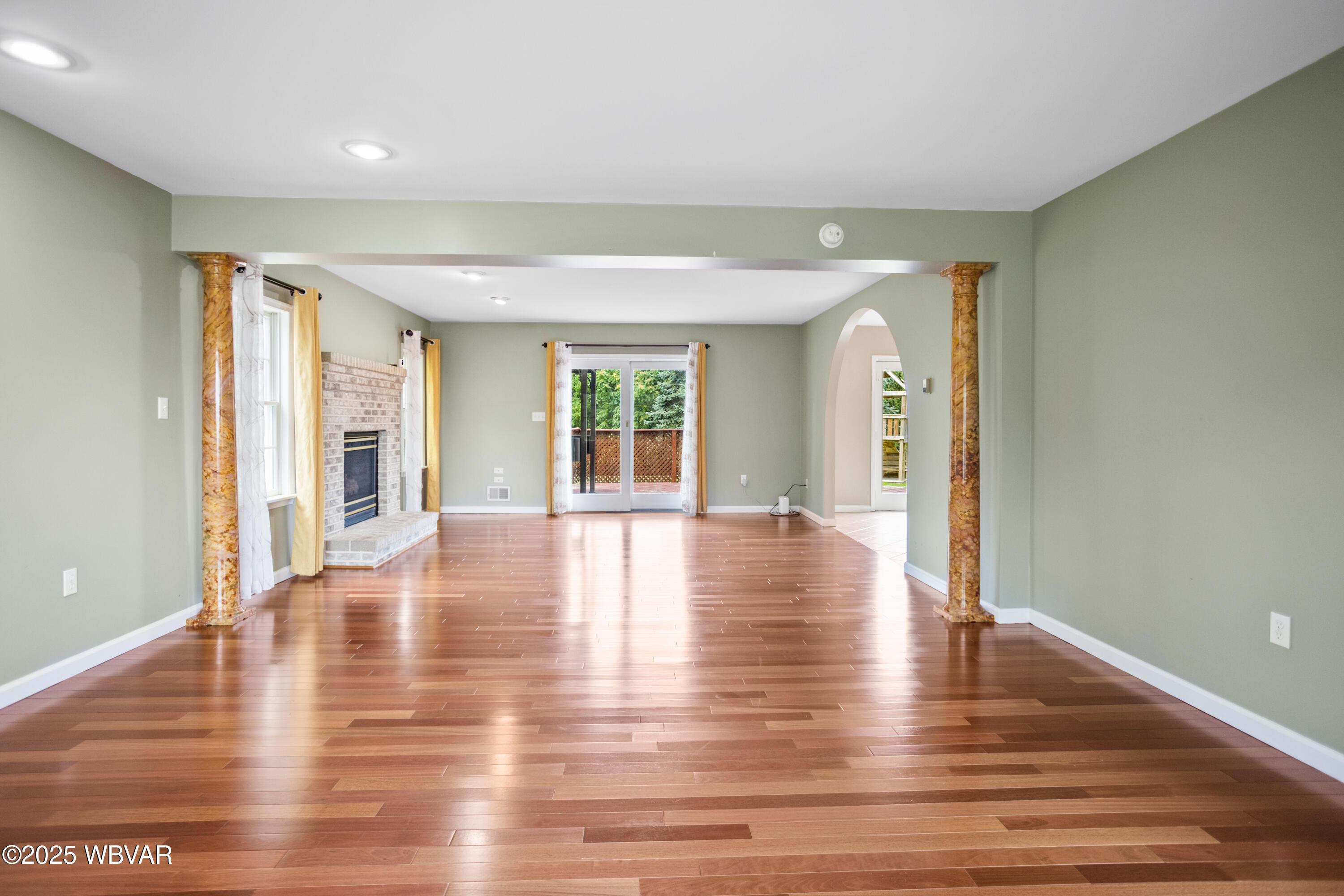 Williamsport, Pennsylvania 17701, United States, 4 Bedrooms Bedrooms, ,3 BathroomsBathrooms,Residential,Active,179104