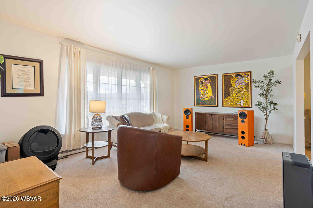 Properties 6 2523 WALDMAN DRIVE