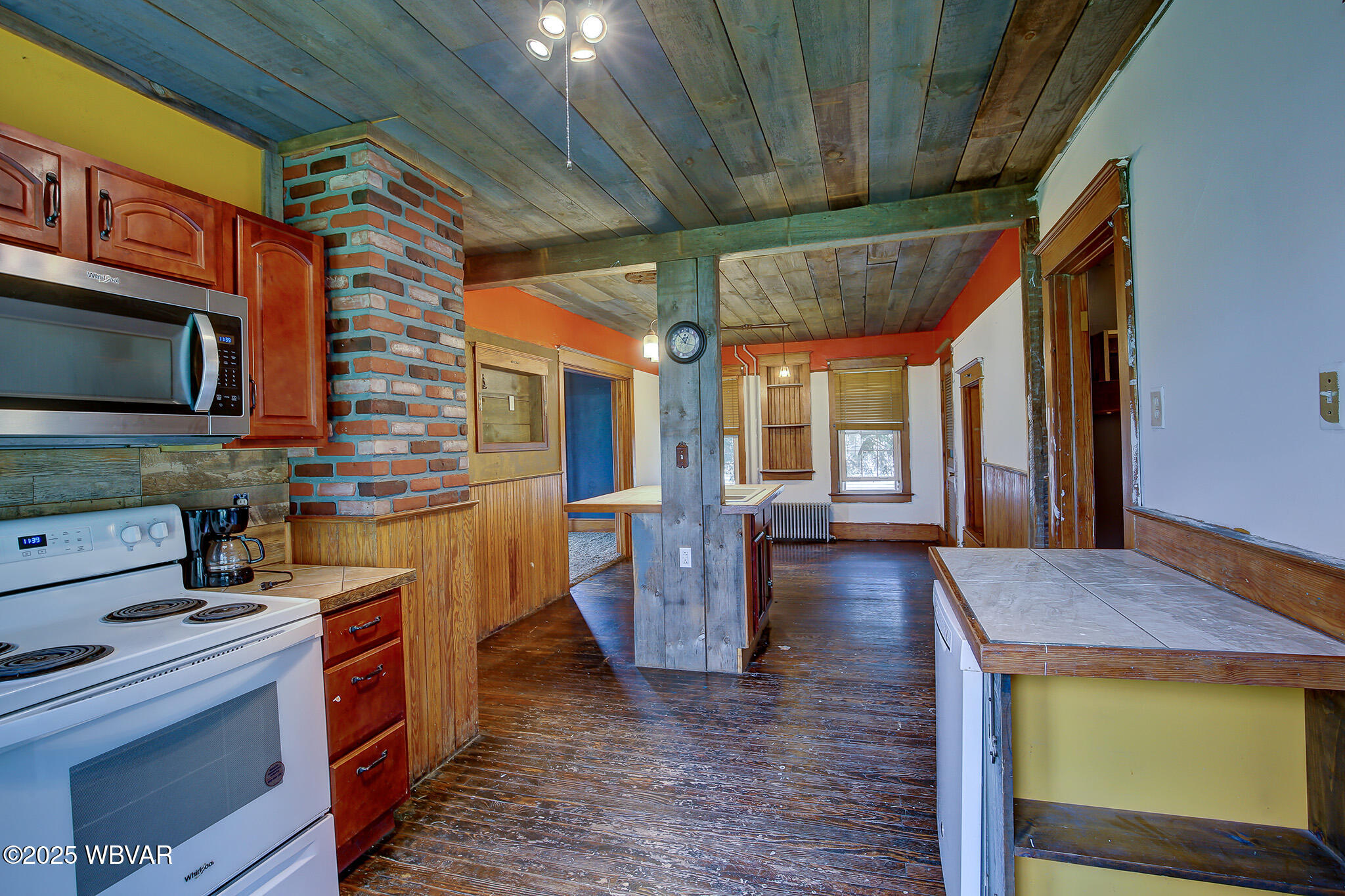 Jersey Shore, Pennsylvania 17740, United States, 4 Bedrooms Bedrooms, ,2 BathroomsBathrooms,Residential,Active,133268