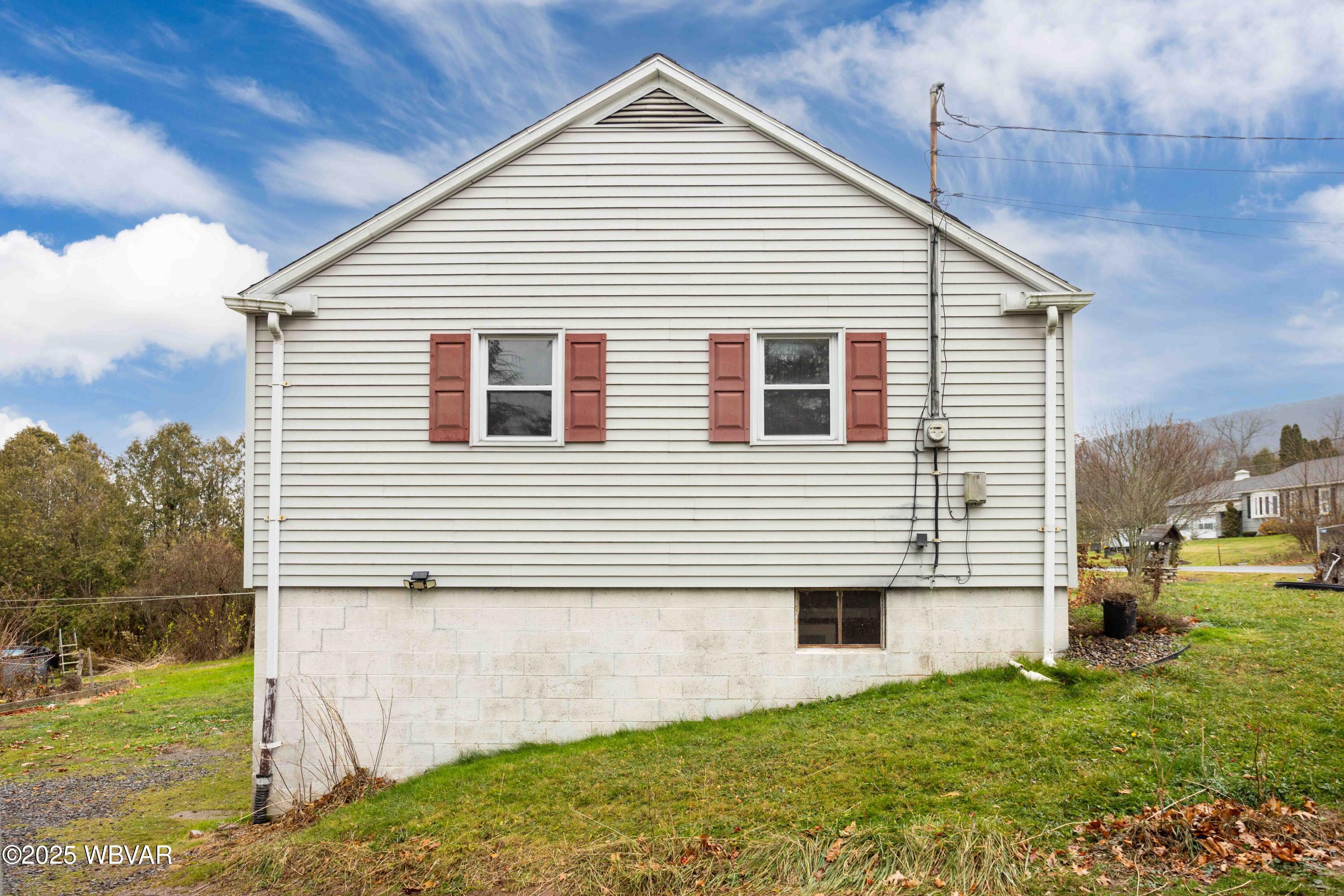 Properties 5 206 NISBET TERRACE