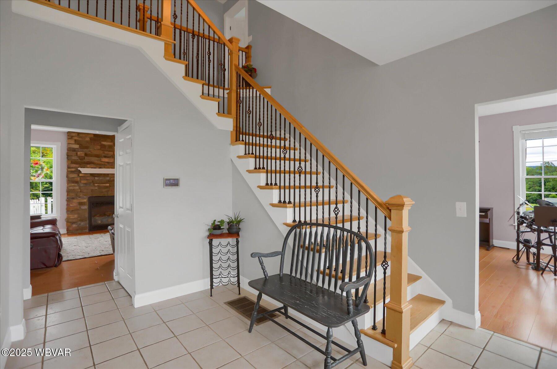 304 DOGWOOD LANE