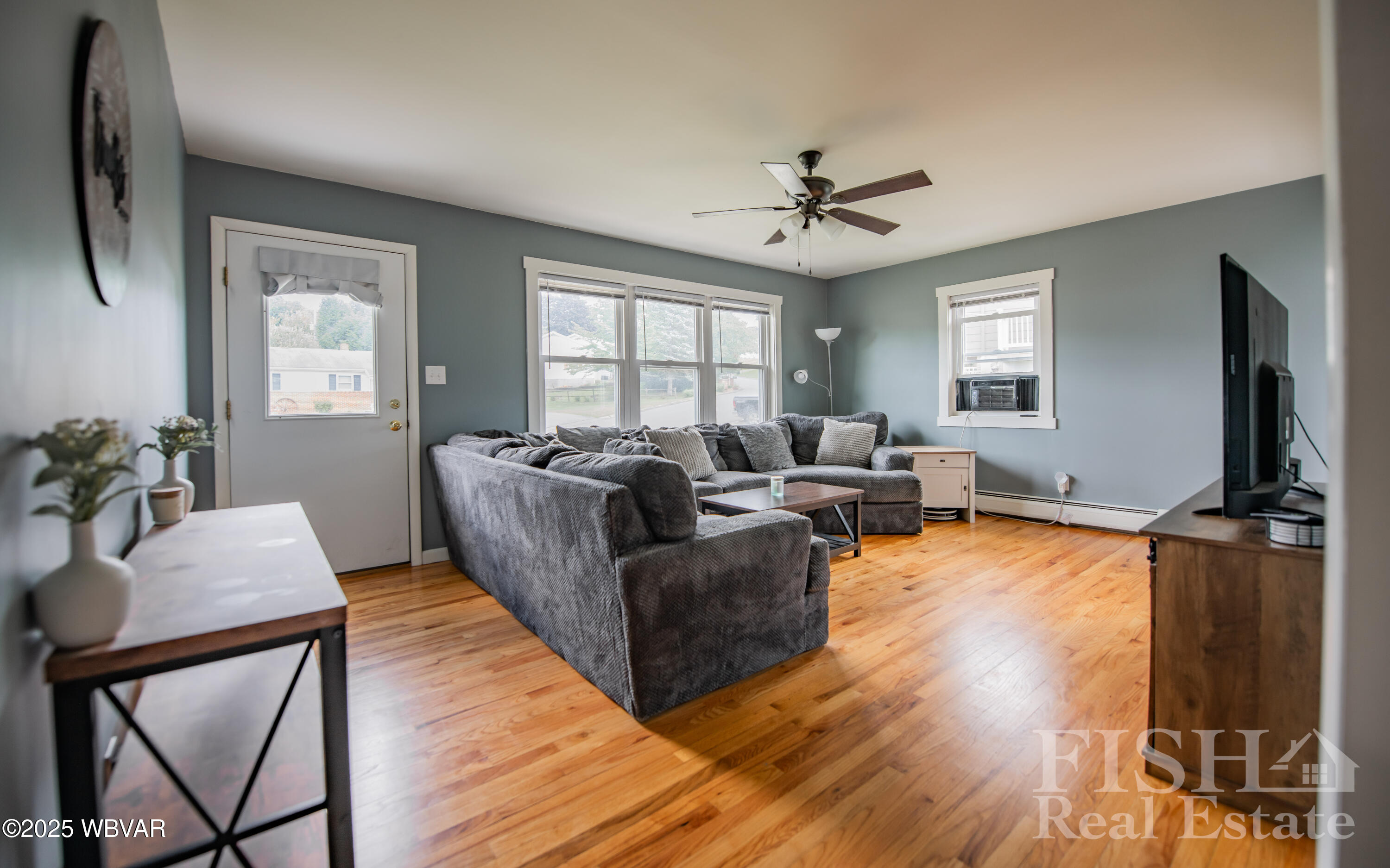 Properties 6 32 SYCAMORE LANE