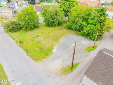 Berwick 25 108 110 BLAIR STREET Berwick PA 18603