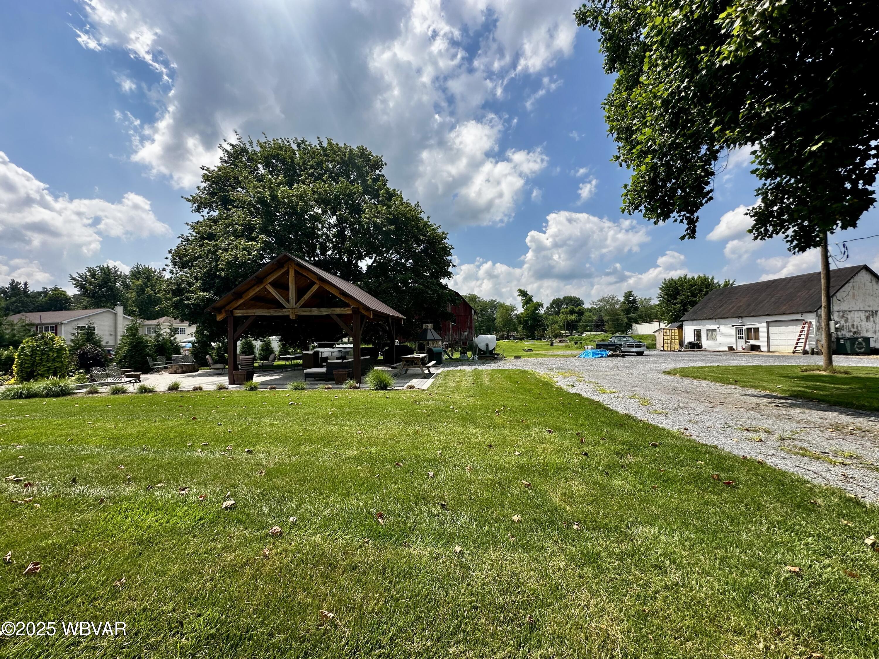 202 RIVER ROAD