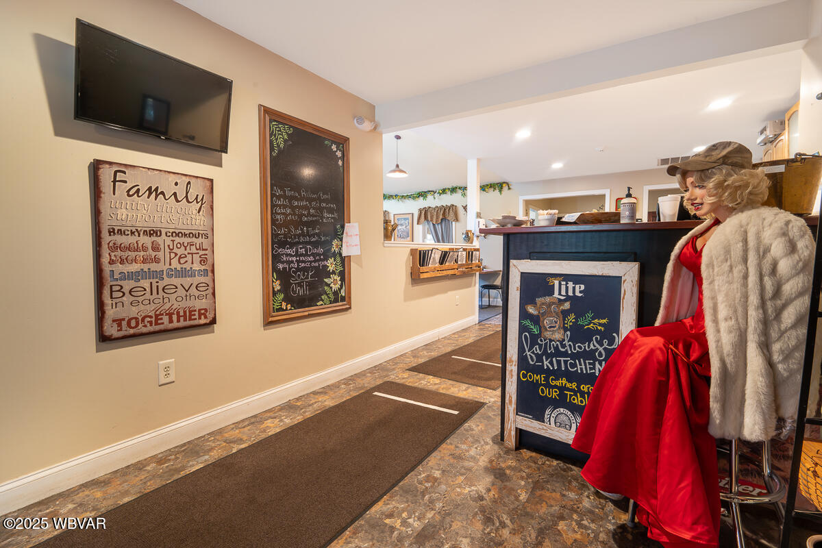 Properties 6 9175 SUSQUEHANNA TRAIL