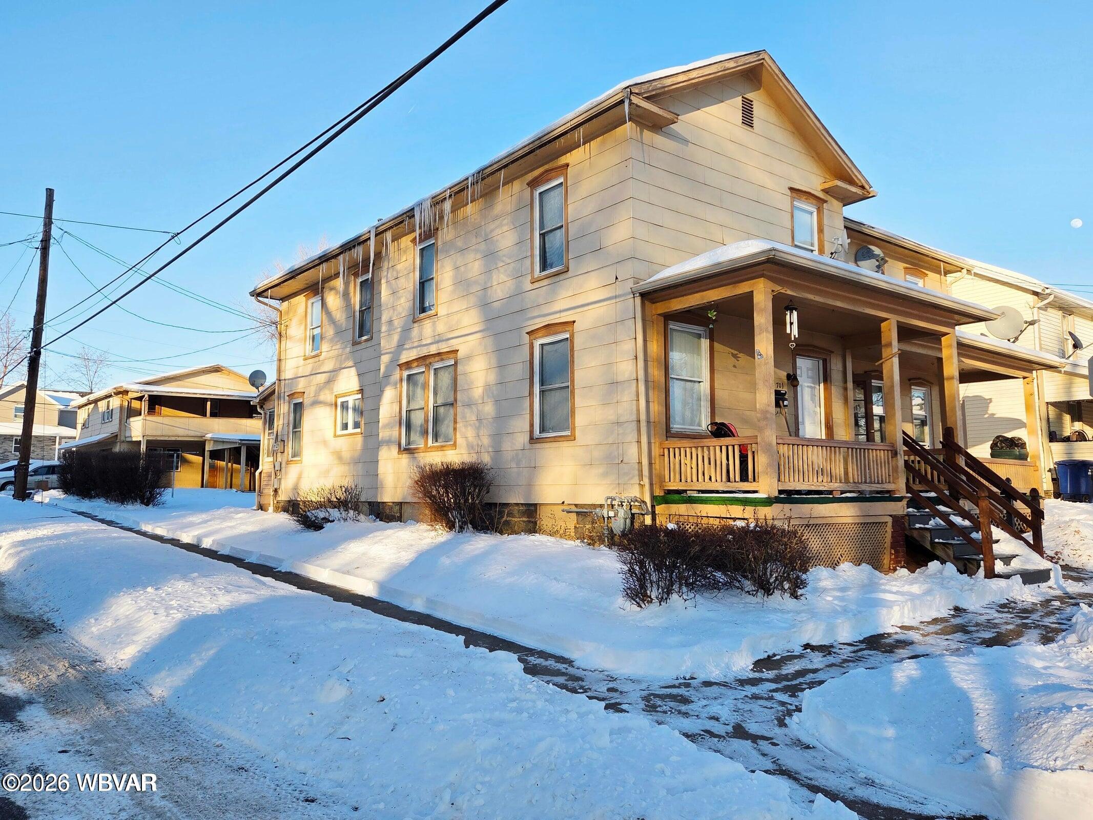 Properties 3 701-703 TUCKER STREET