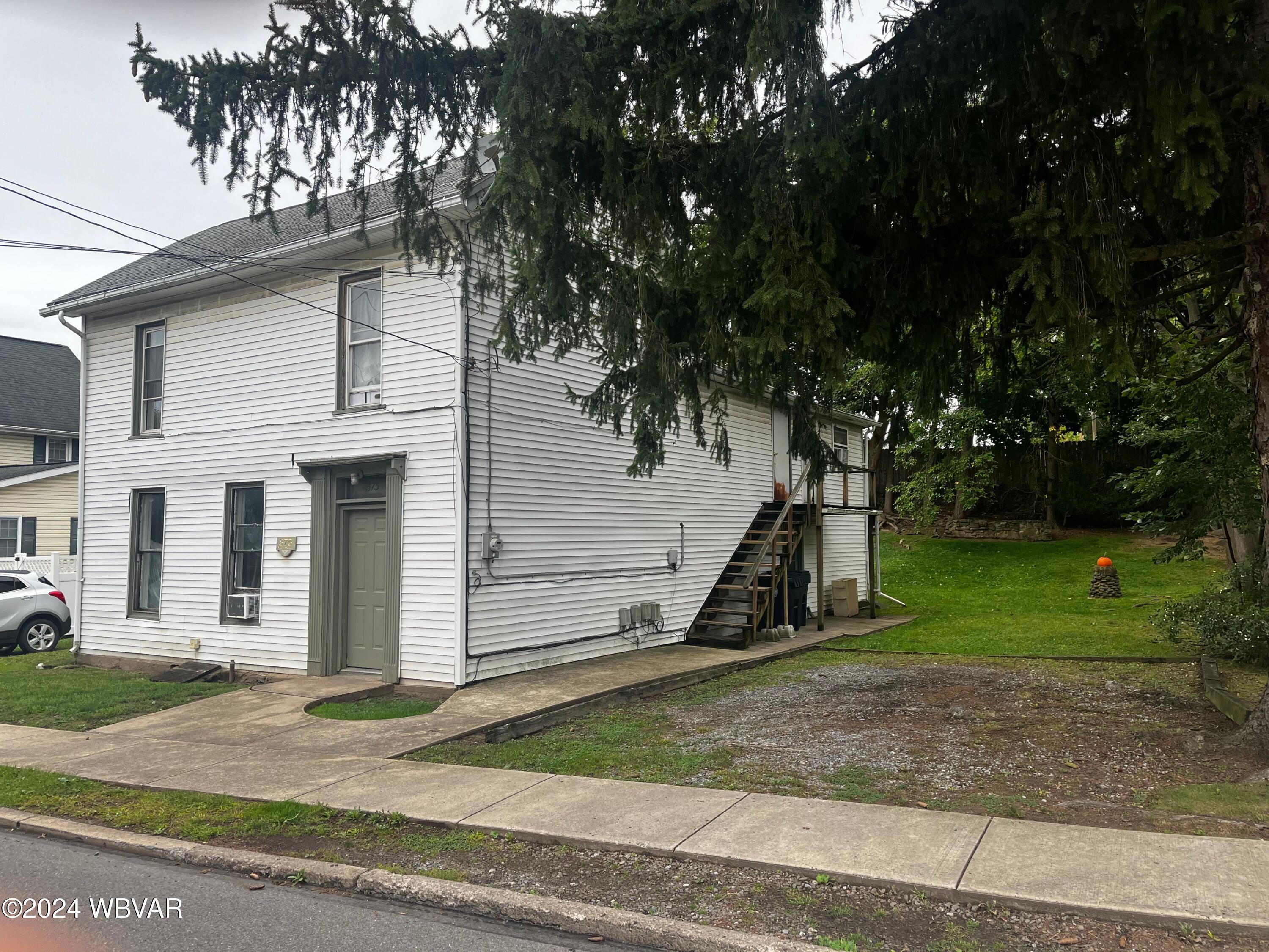 375 MAIN STREET