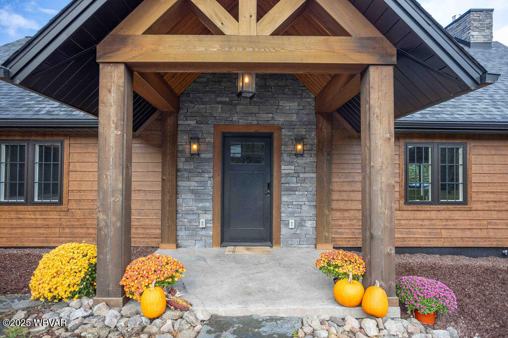 Properties 6 1382 BEAR MOUNTAIN ROAD