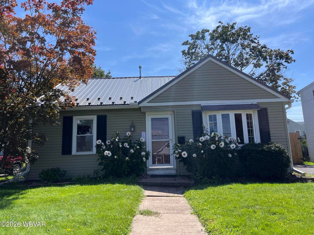 Photo of 368 E MOUNTAIN AVENUE, Williamsport, PA 17702 (MLS # WB-104713)